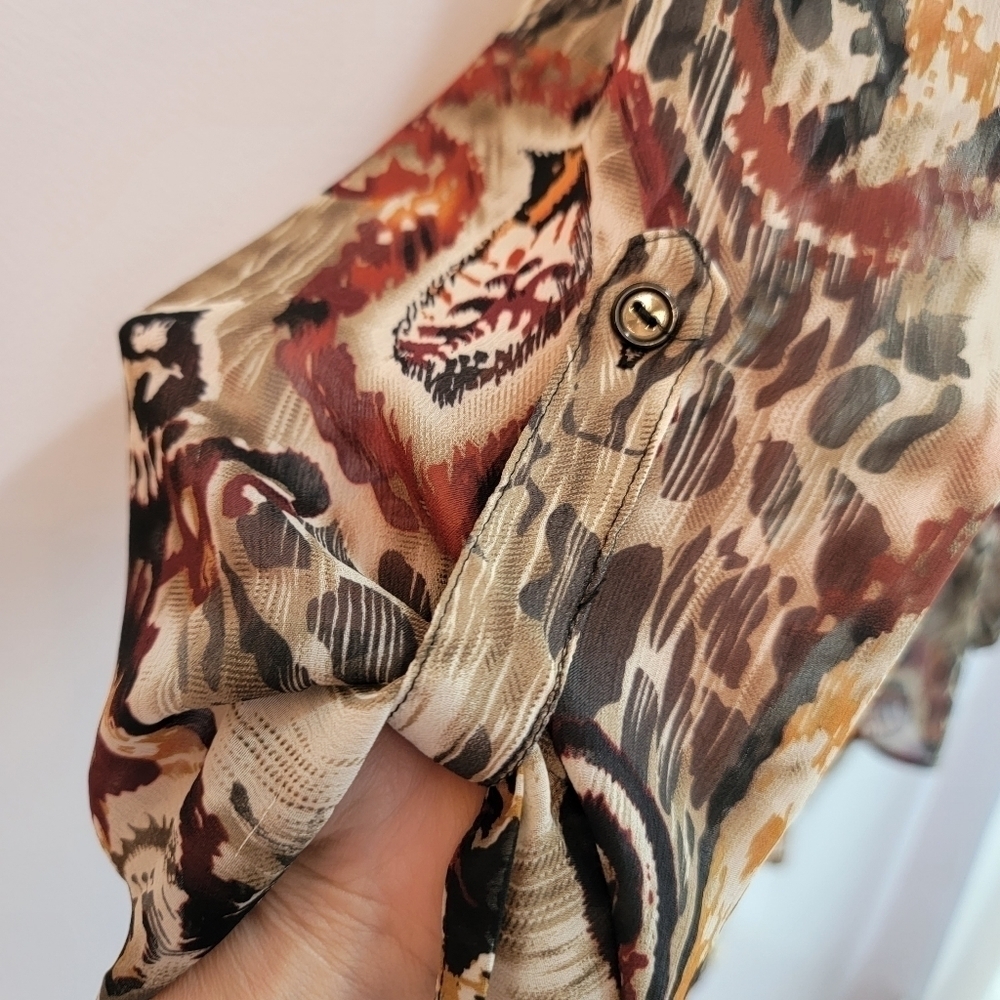 Chicos Printed Sheer Blouse Size 2 - Picture 5 of 5